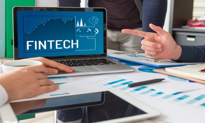 Fintech analytics on a laptop